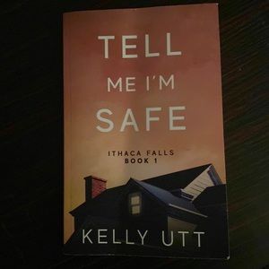 ⭐️5/$10⭐️Suspense Novel 🖤